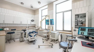 Стоматологическая клиника АГАМИ изображение 11